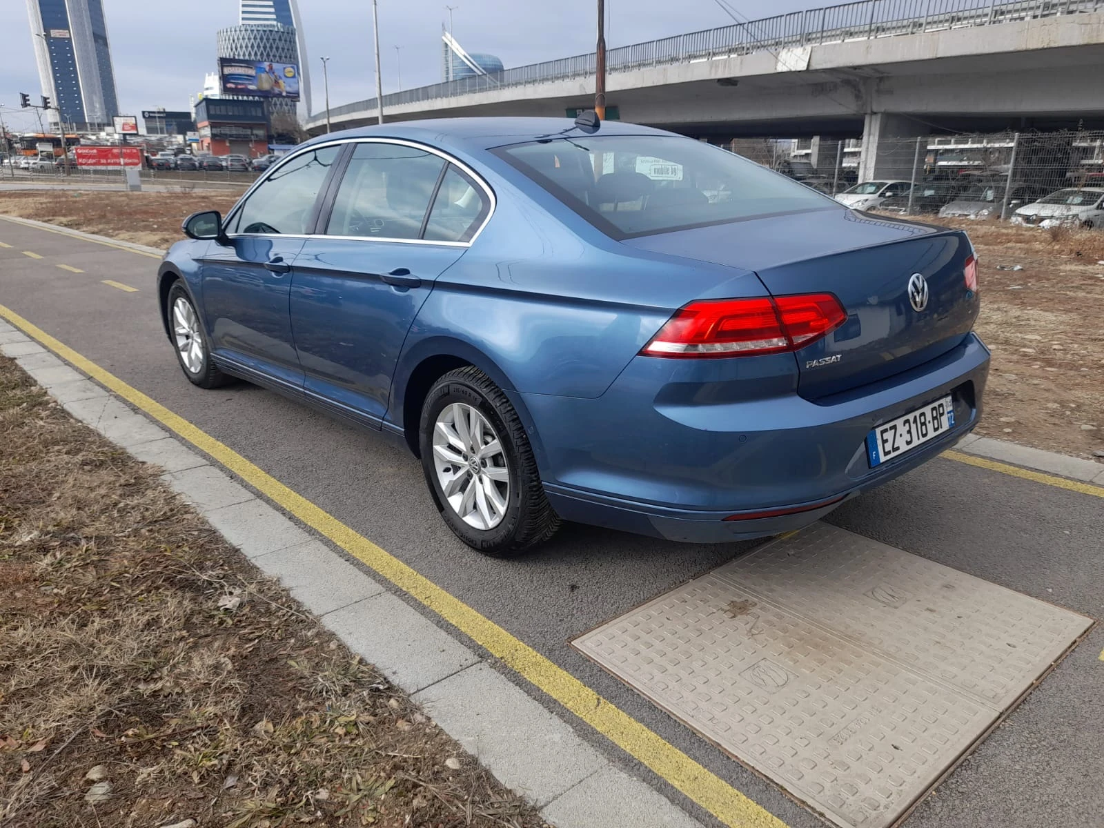 VW Passat FACEIFT-1.6TDI-NAVI-2018-6 | Mobile.bg   11