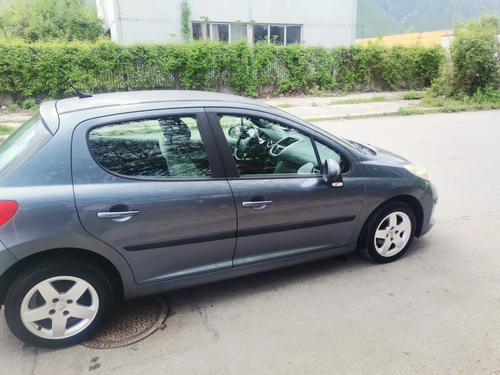 Peugeot 207 1.4i - изображение 8