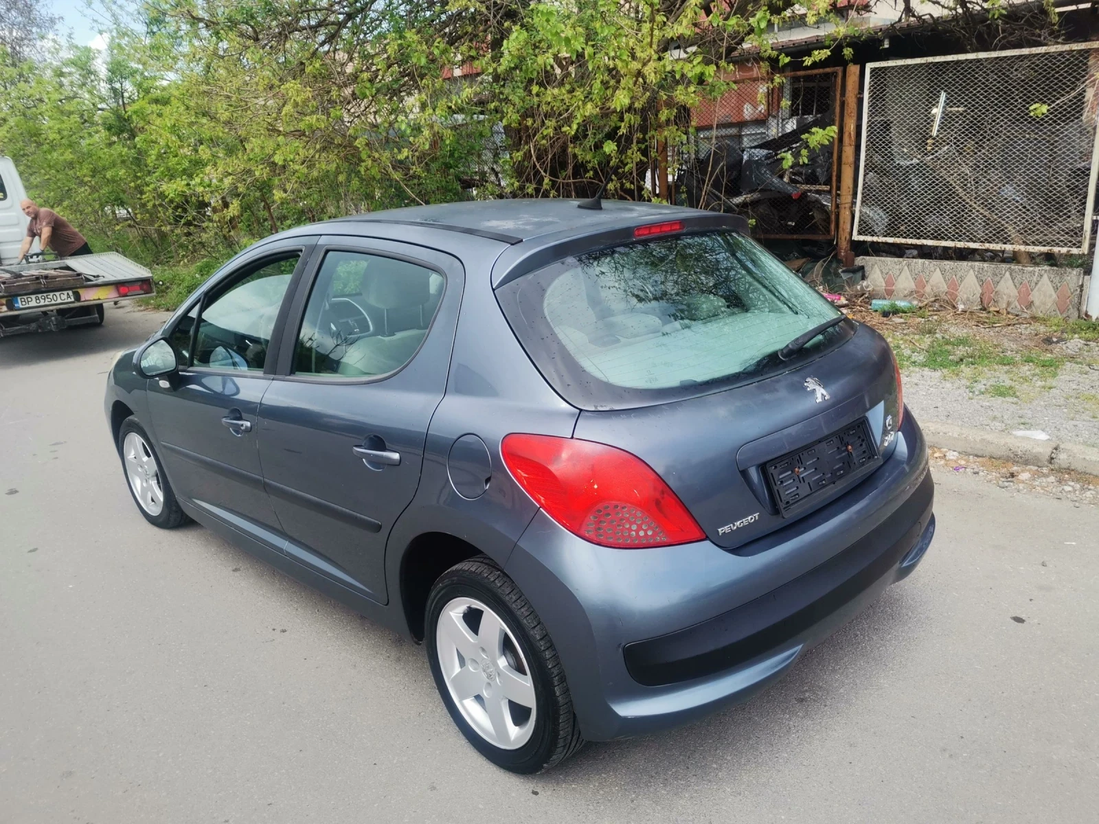 Peugeot 207 1.4i - изображение 4