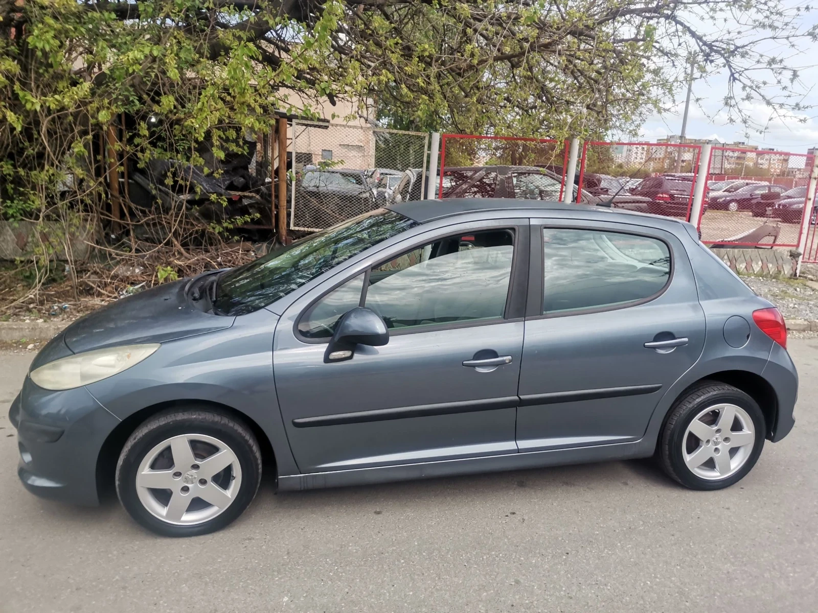 Peugeot 207 1.4i - изображение 3