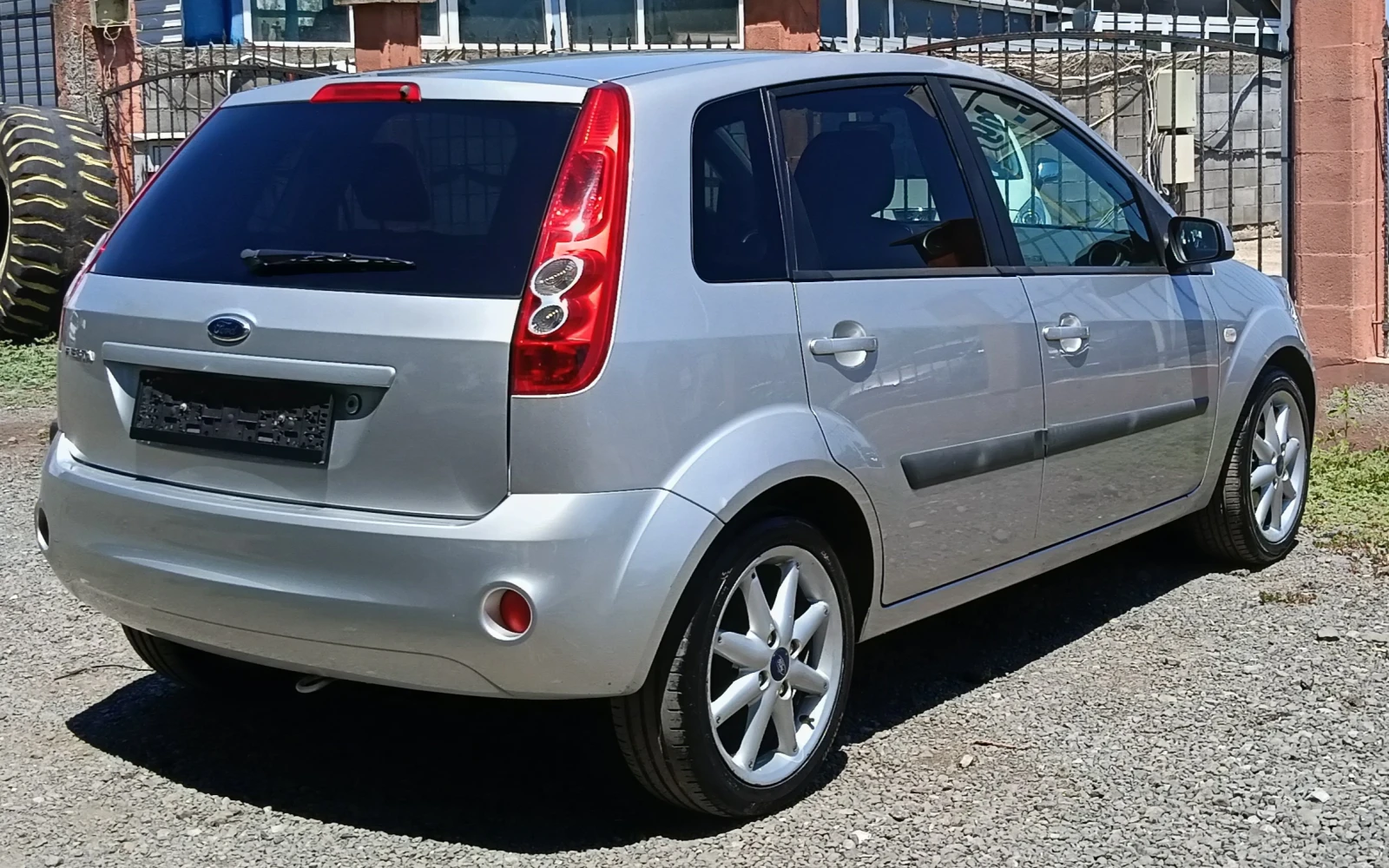 Ford Fiesta 1.25i - изображение 4