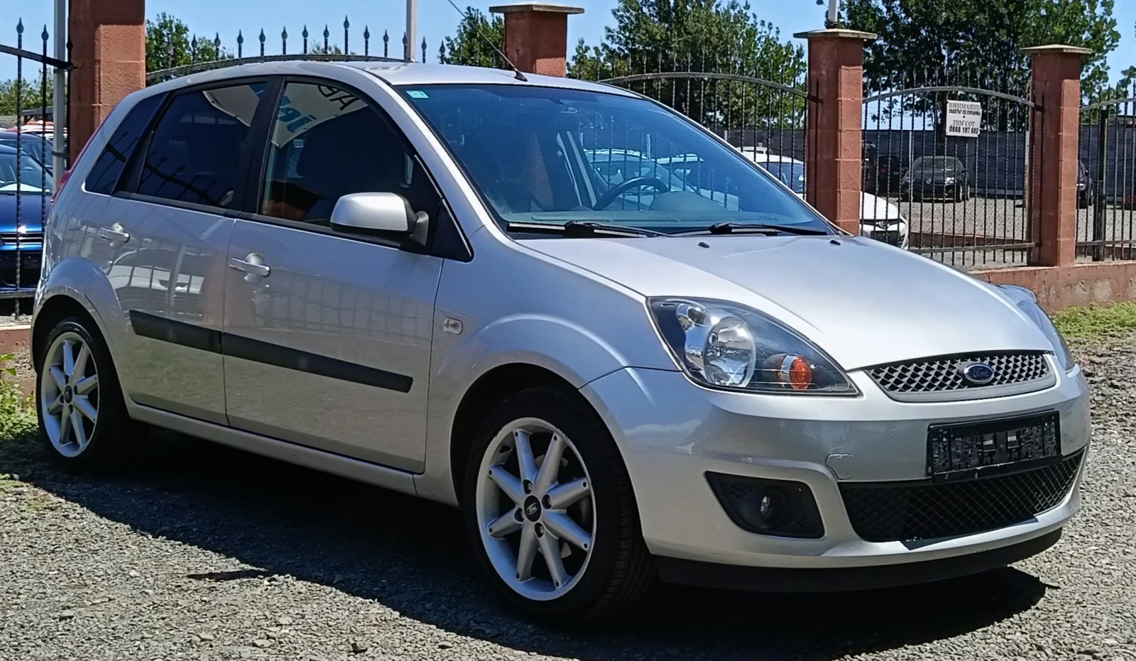 Ford Fiesta 1.25i - изображение 3