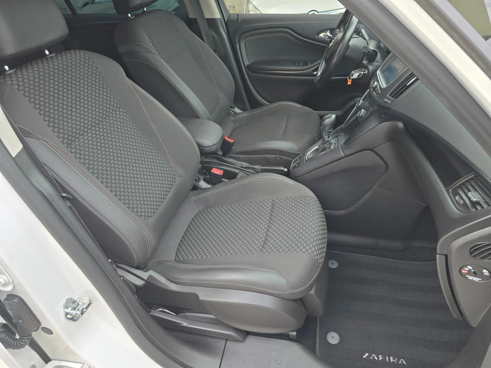 Opel Zafira 2.0CDTI /170КС/АVT/ - изображение 8