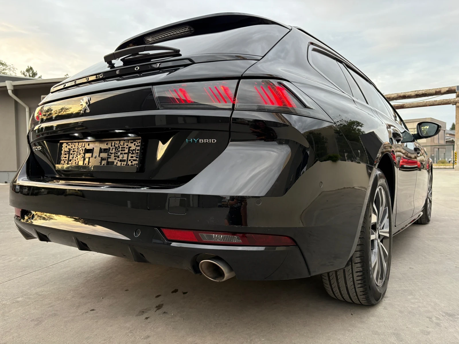 Peugeot 508 Plug in Hybrid 225kc Black Line - изображение 7