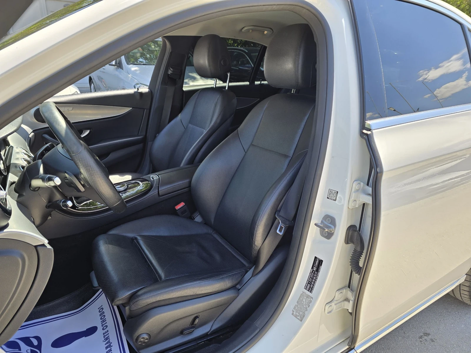 Mercedes-Benz E 220 2.0D 150к.с Топ състояние  - изображение 9