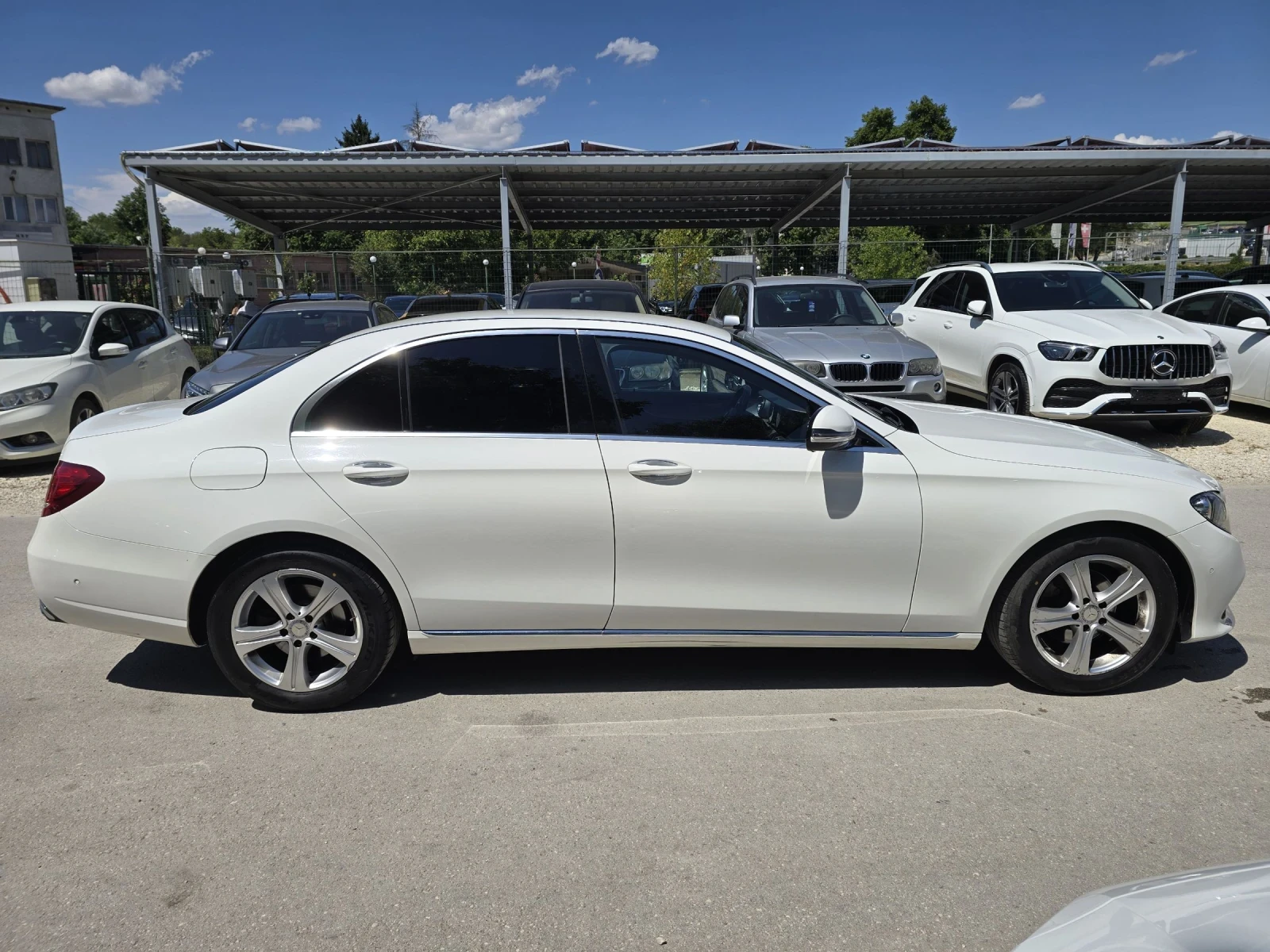 Mercedes-Benz E 220 2.0D 150к.с Топ състояние  - изображение 8