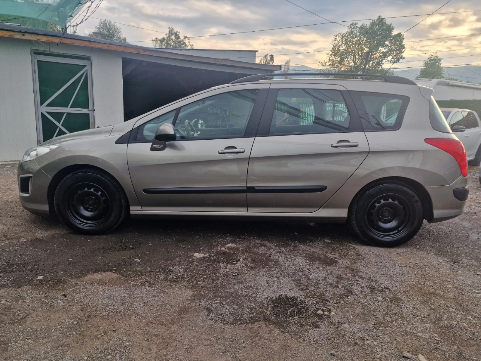 Peugeot 308 1.6HDI SW-Face Lift -ПЪЛНО КАСКО! - изображение 5