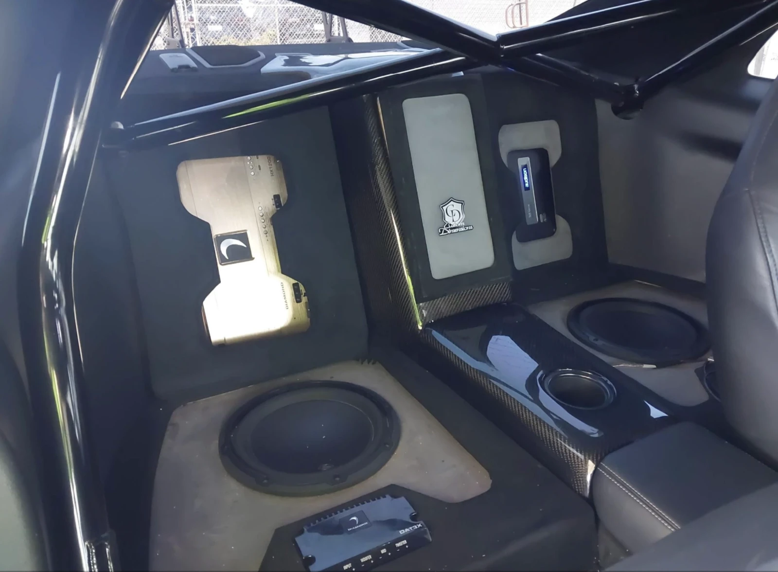 Nissan Gt-r PREMIUM - изображение 7