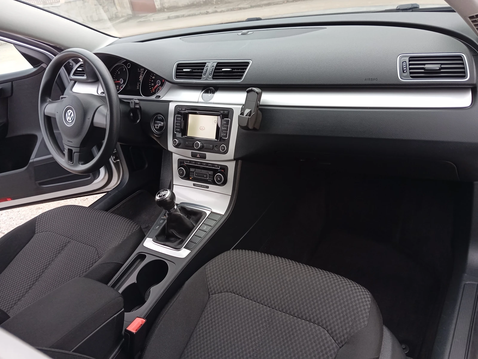 VW Passat 1.9-D-NAVI- | Mobile.bg   16