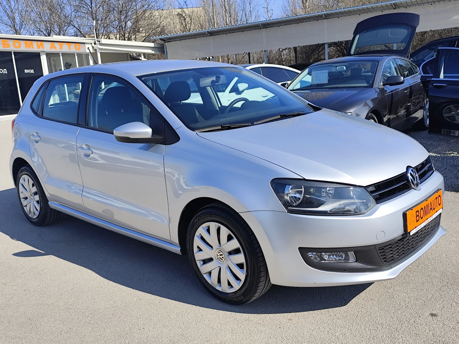 VW Polo 1.2i* EURO5B* 124000km!, снимка 3 - Автомобили и джипове - 53735437