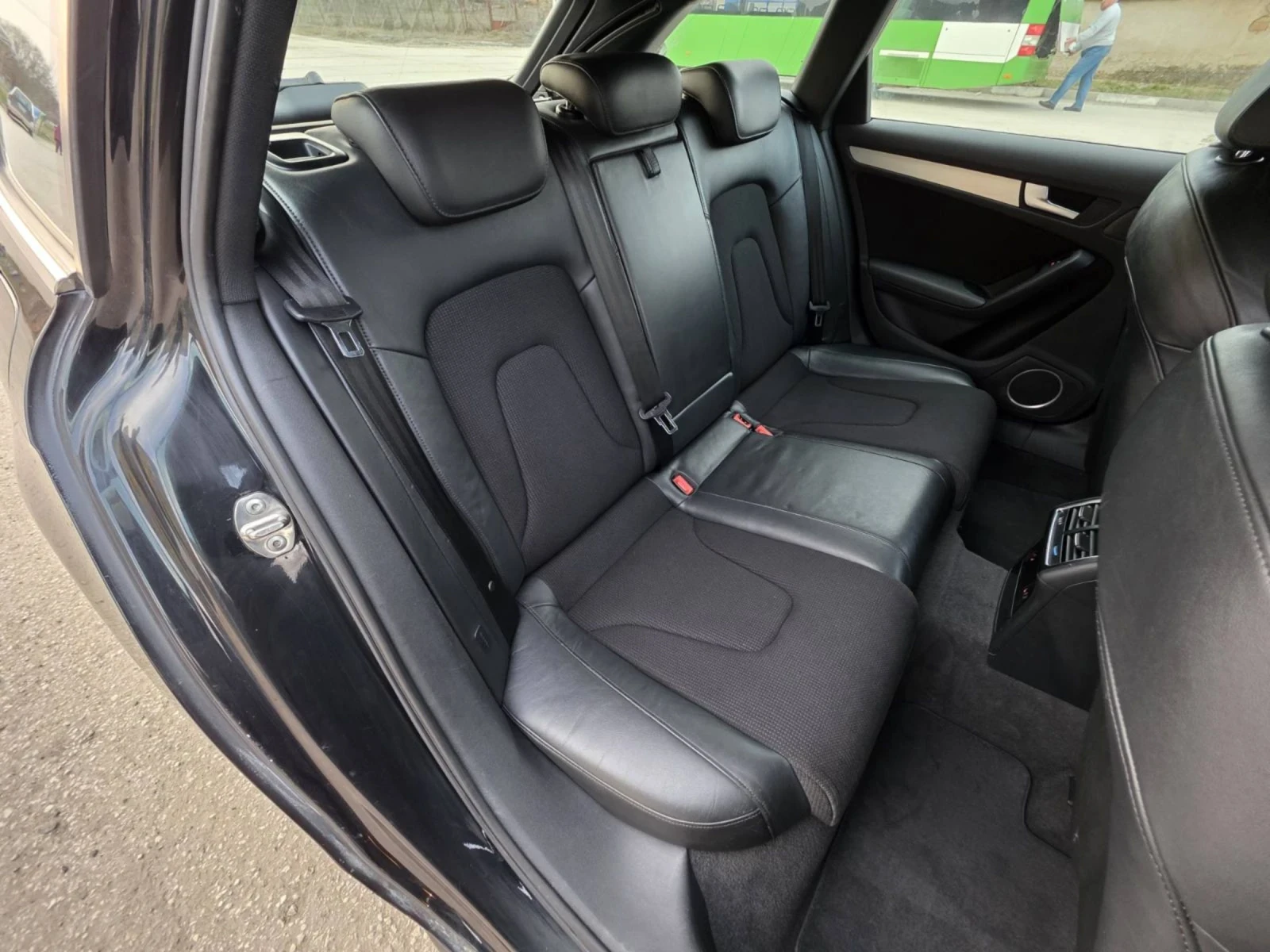 Audi A4 3.0TDI 3xS-LINE QUATTRO Bang&olufsen , снимка 11 - Автомобили и джипове - 53739450