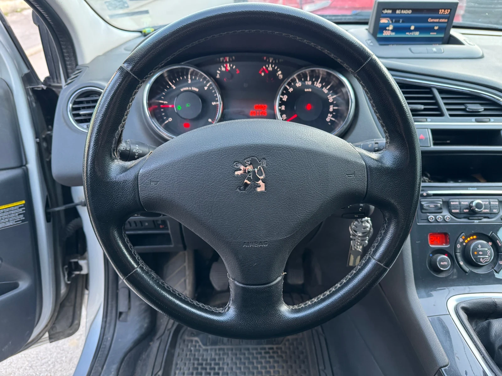 Peugeot 5008 Дизел, снимка 8 - Автомобили и джипове - 53853612