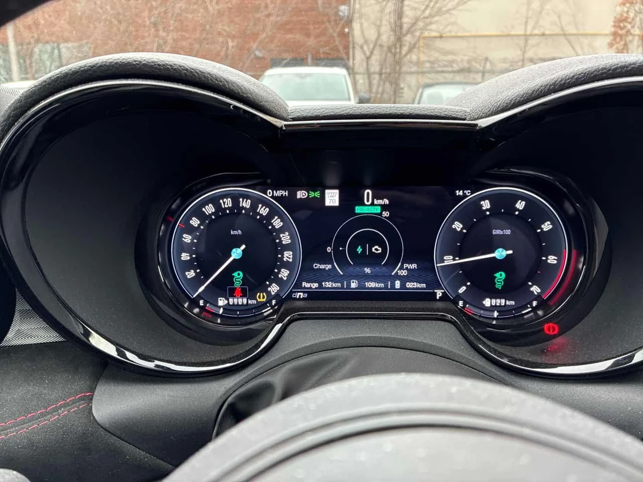 Alfa Romeo Tonale * Veloce * PANO* KEYLESS* ПОДГРЕВ* , снимка 8 - Автомобили и джипове - 54039281