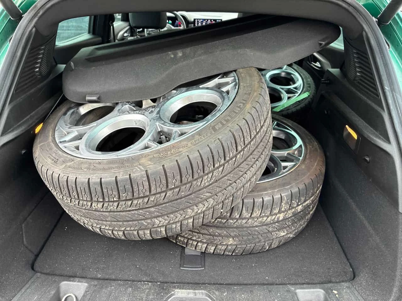 Alfa Romeo Tonale * Veloce * PANO* KEYLESS* ПОДГРЕВ* , снимка 14 - Автомобили и джипове - 54039281