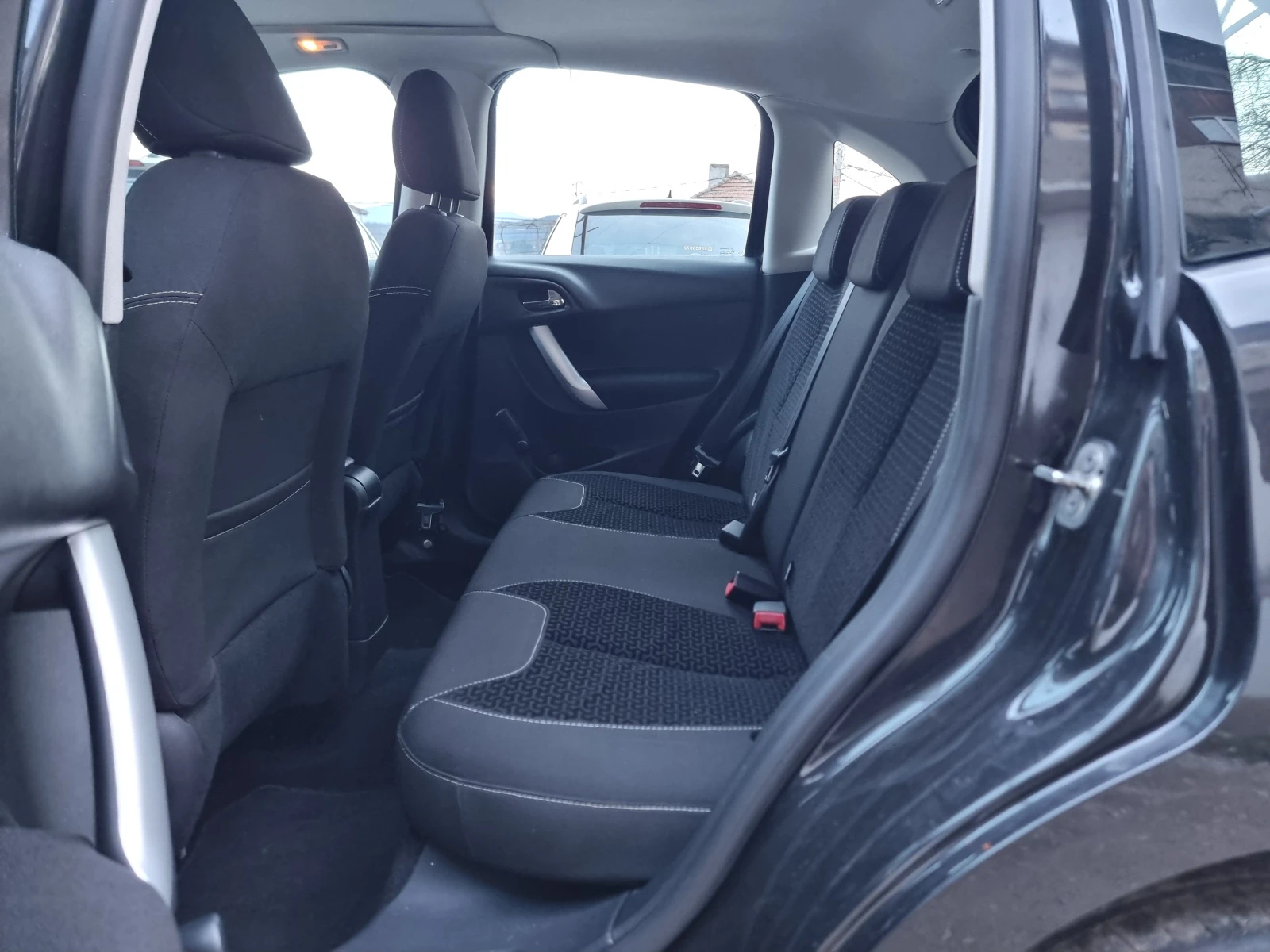 Citroen C3 1.4 HDI | Mobile.bg � ����������� 12