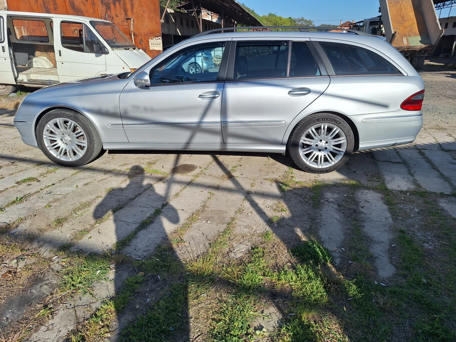Mercedes-Benz E 320 EVO Facelif , снимка 4 - Автомобили и джипове - 54358150