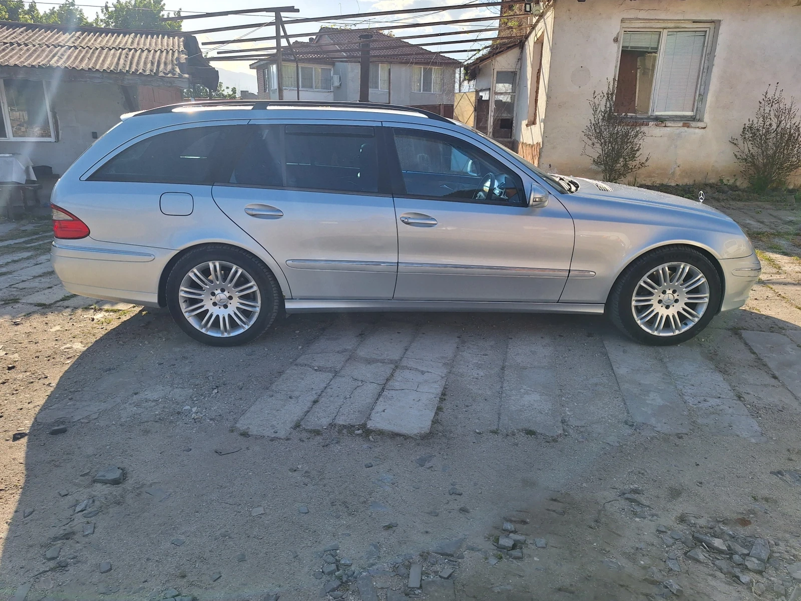 Mercedes-Benz E 320 EVO Facelif , снимка 3 - Автомобили и джипове - 54358150