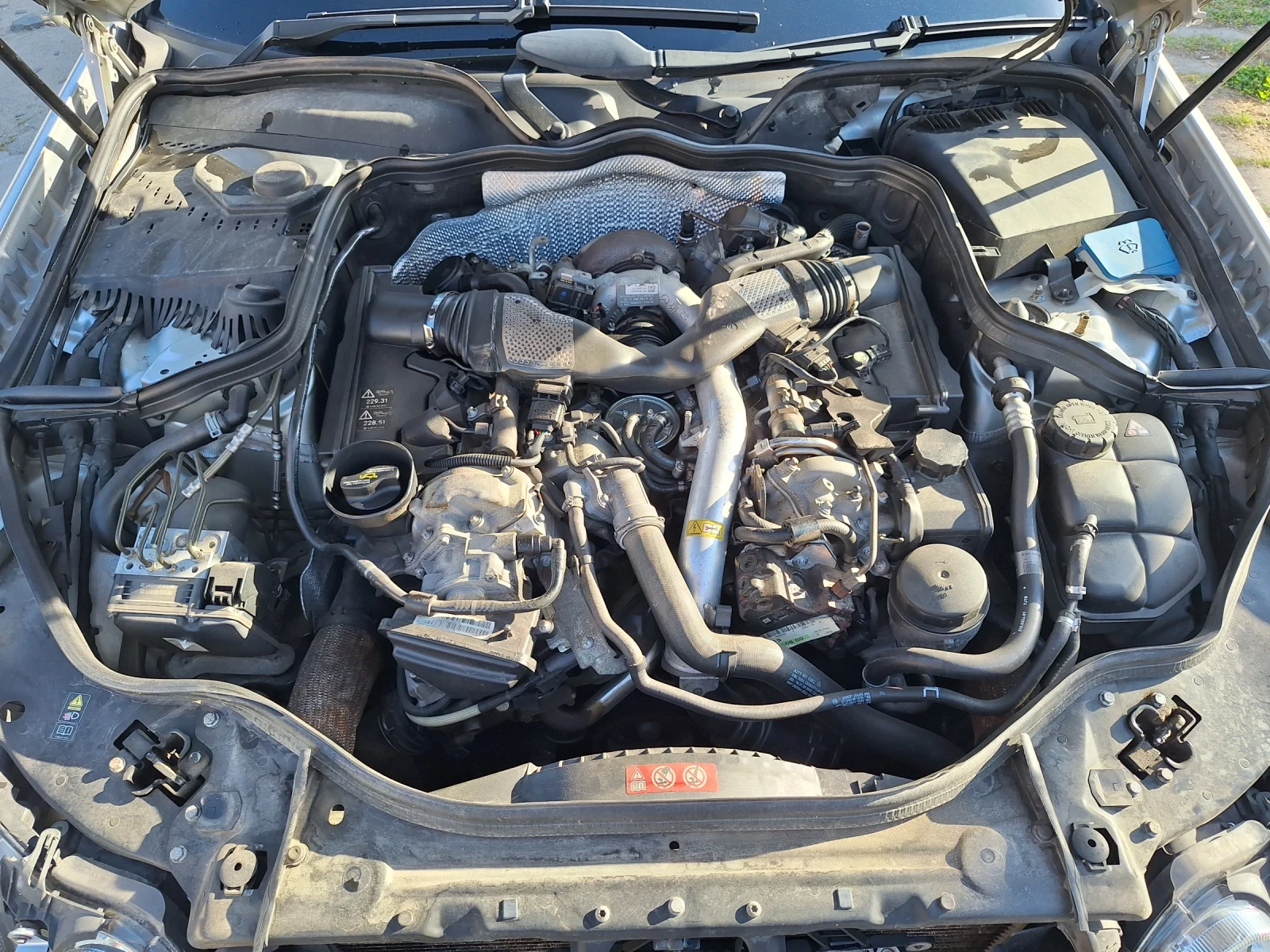 Mercedes-Benz E 320 EVO Facelif , снимка 13 - Автомобили и джипове - 54358150