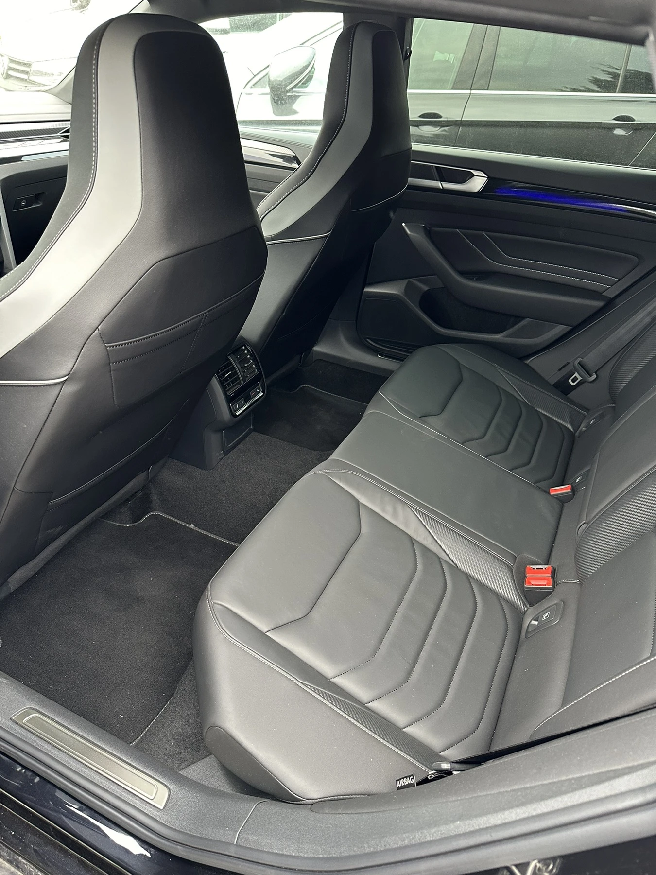 VW Arteon Shooting Brake 2.0 TDI SCR 4Motion DSG R-Line, снимка 14 - Автомобили и джипове - 54564987