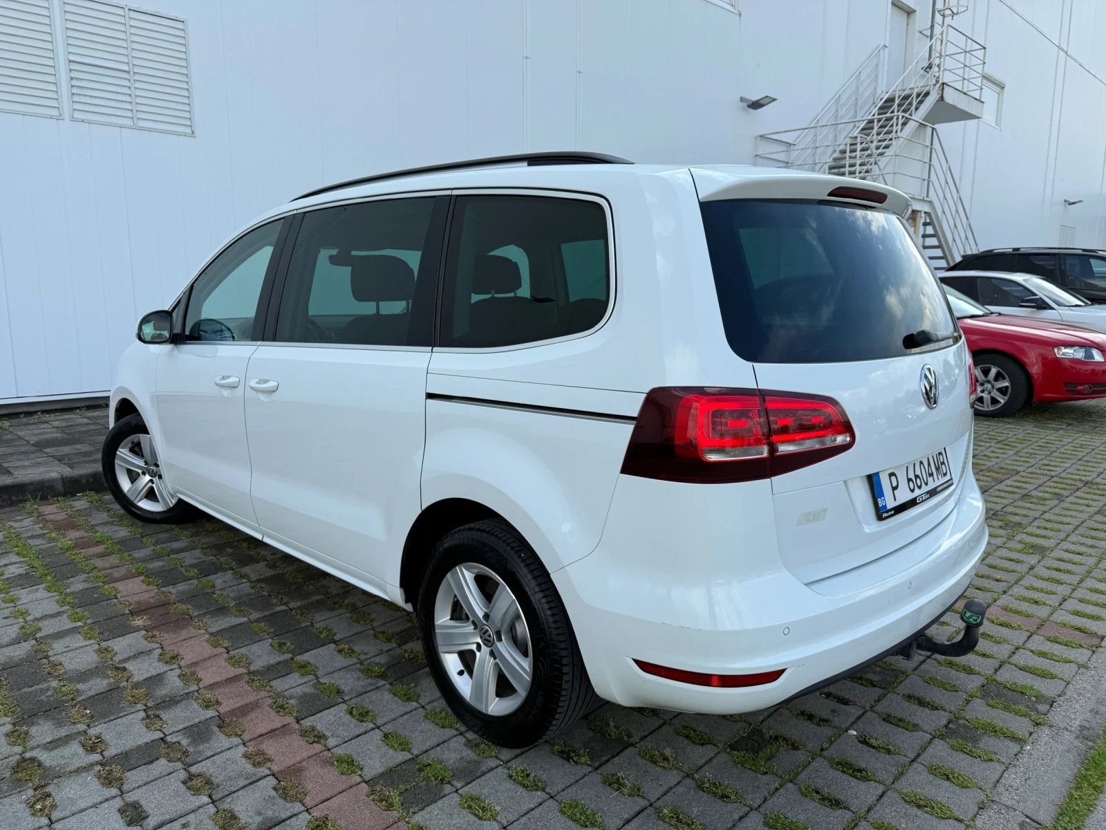 VW Sharan 2.0TDI 150ps FACELIFT, снимка 3 - Автомобили и джипове - 54654392