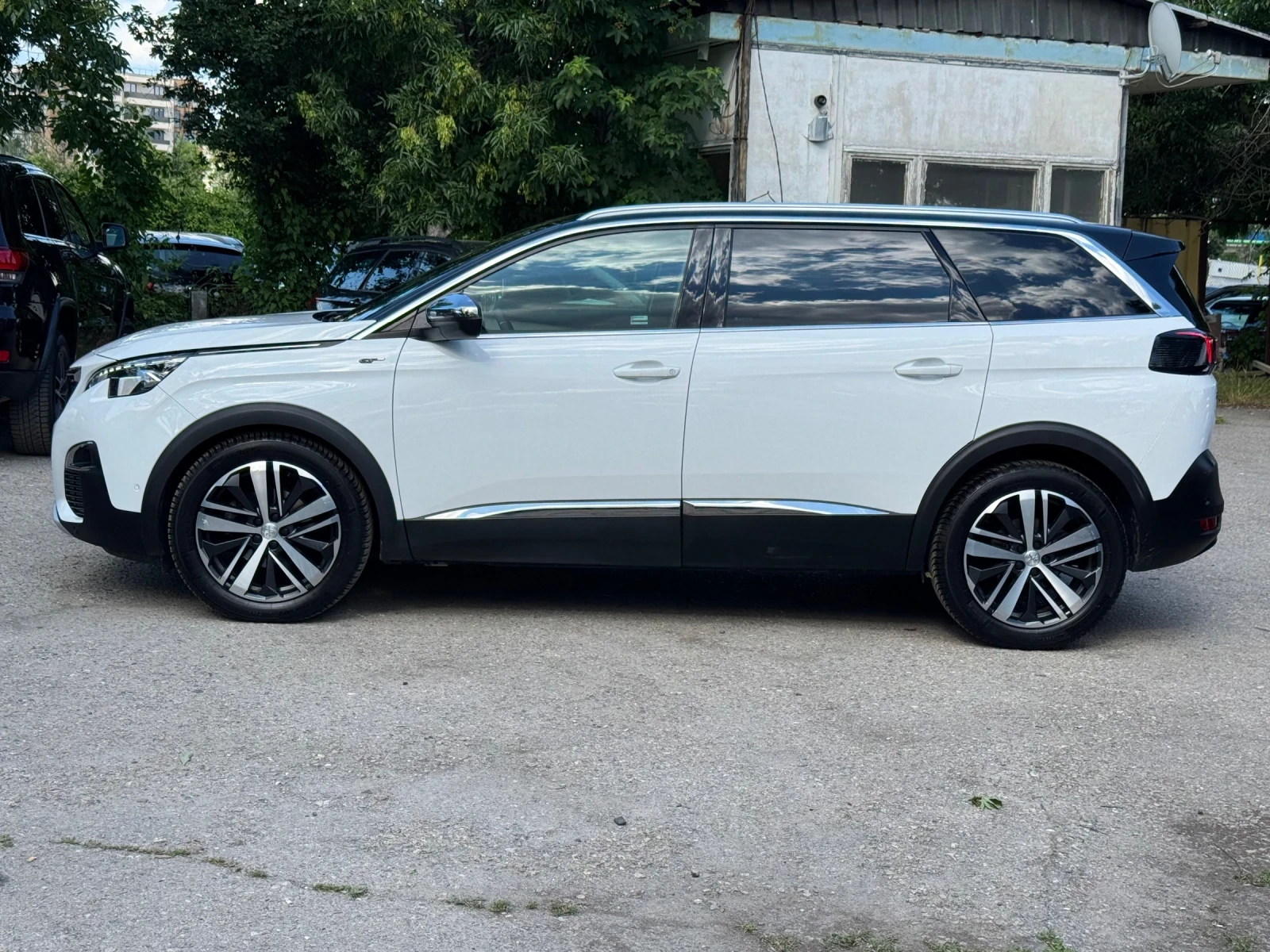 Peugeot 5008 2.0-181кс! GT_Line! Nova!, снимка 8 - Автомобили и джипове - 54744156