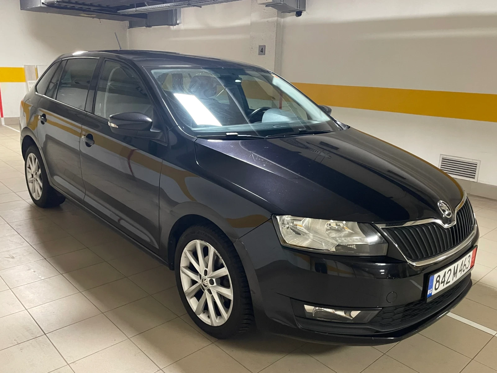 Skoda Rapid TDI 90ks Automatic Parktronic , снимка 2 - Автомобили и джипове - 54763728
