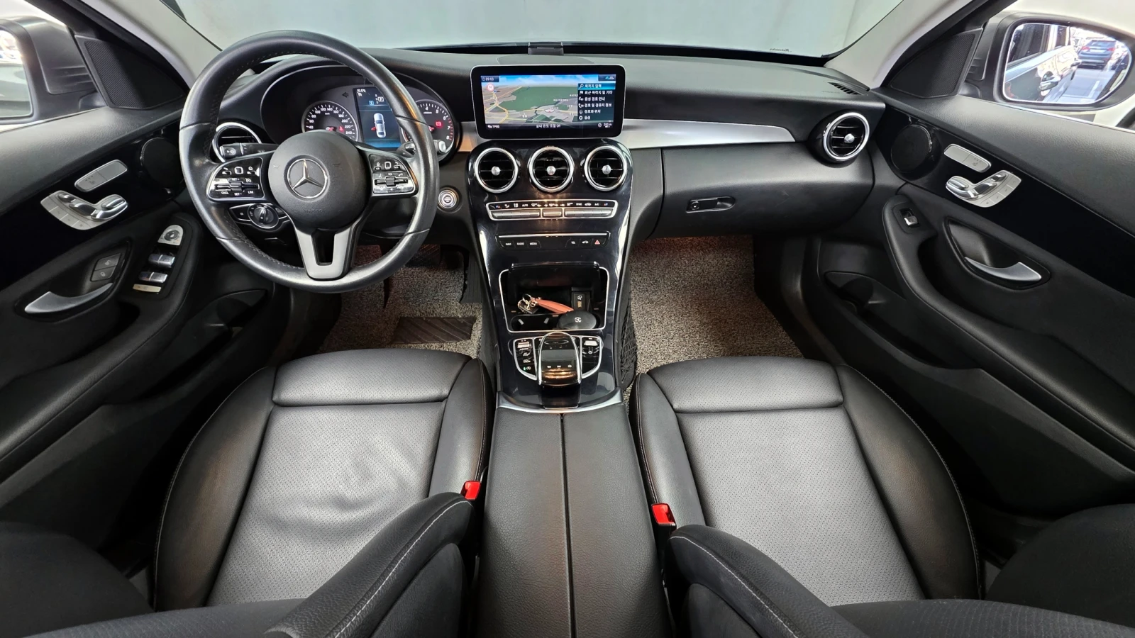 Mercedes-Benz C 200 2020 | LED Фарове | Камера | Памет Седалки | , снимка 6 - Автомобили и джипове - 54893198