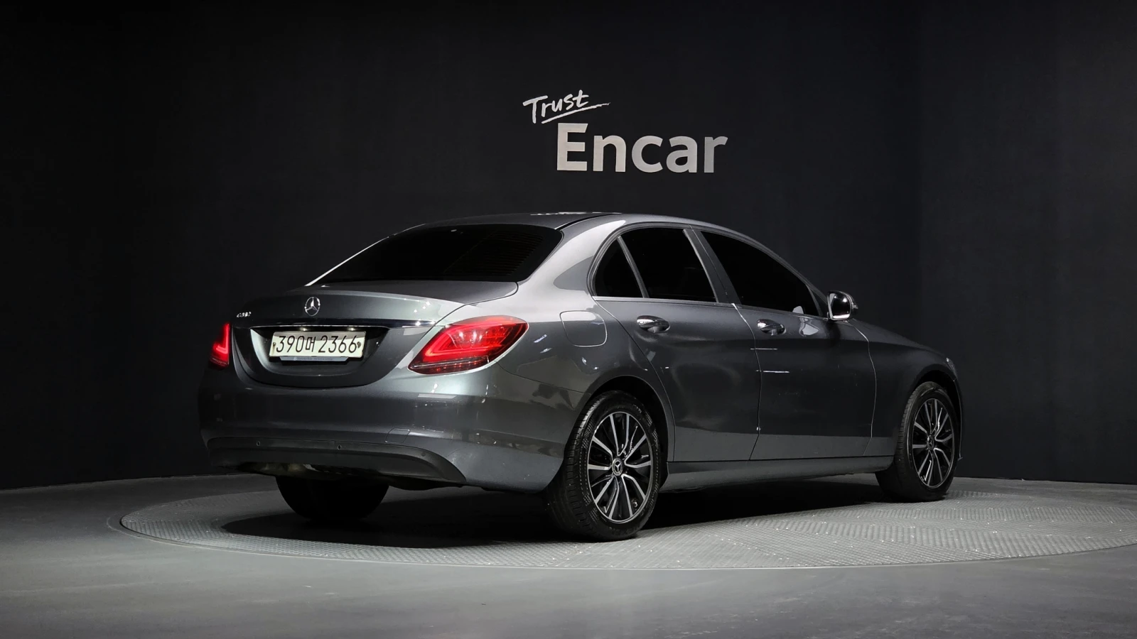 Mercedes-Benz C 200 2020 | LED Фарове | Камера | Памет Седалки | , снимка 3 - Автомобили и джипове - 54893198