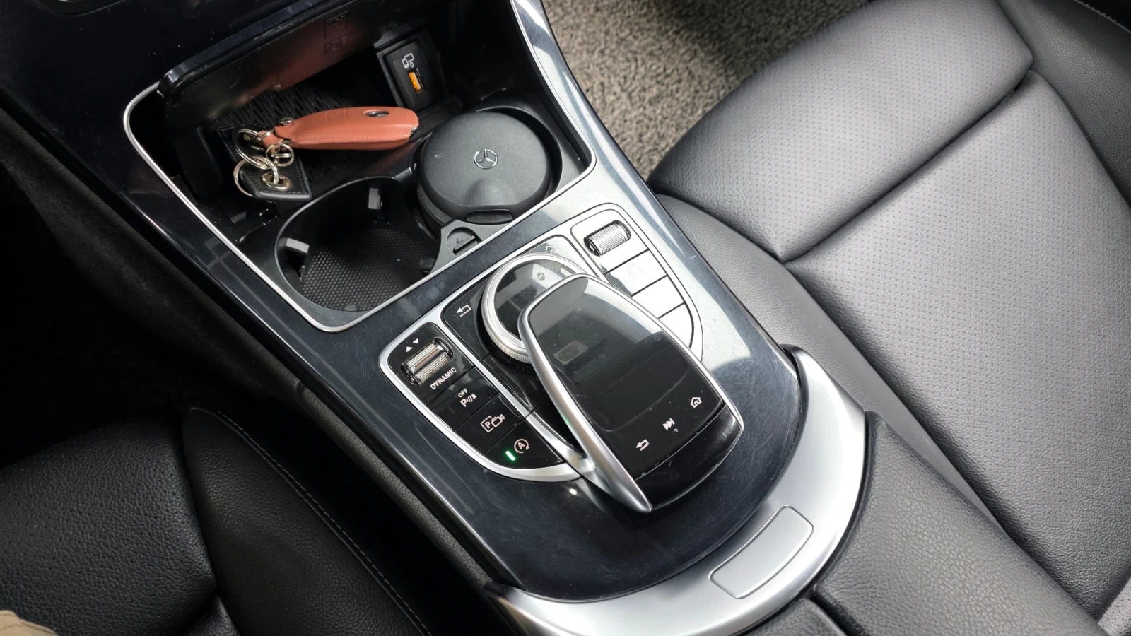 Mercedes-Benz C 200 2020 | LED Фарове | Камера | Памет Седалки | , снимка 12 - Автомобили и джипове - 54893198