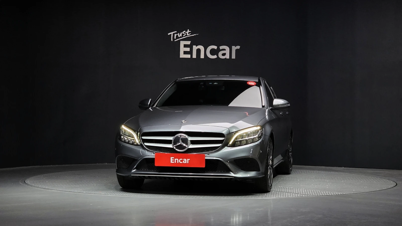 Mercedes-Benz C 200 2020 | LED Фарове | Камера | Памет Седалки | , снимка 2 - Автомобили и джипове - 54893198