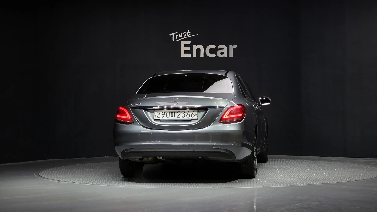 Mercedes-Benz C 200 2020 | LED Фарове | Камера | Памет Седалки | , снимка 4 - Автомобили и джипове - 54893198