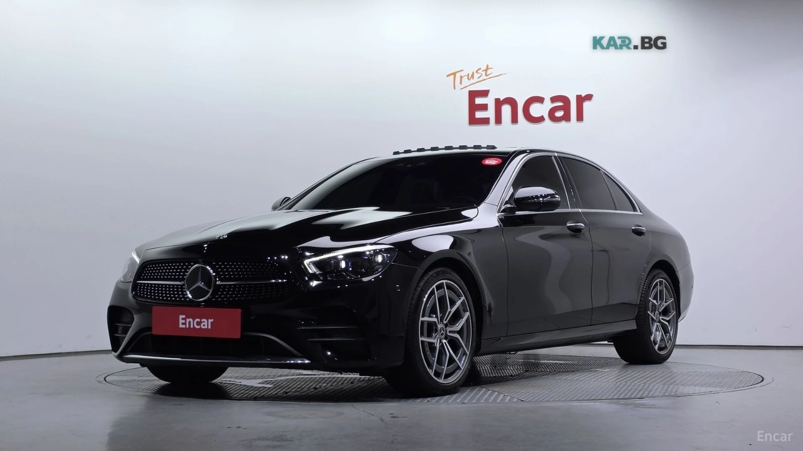 Mercedes-Benz E 220 4MATIC/AMG-LINE/DRIVE-ASSISTS/SUNROOF
