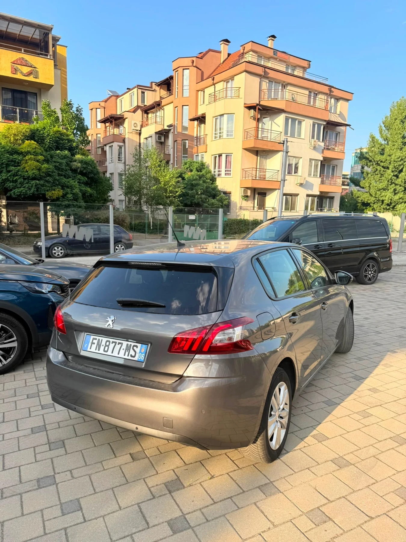 Peugeot 308 1.5 BlueHdi AUTOMAT, снимка 8 - Автомобили и джипове - 55593331