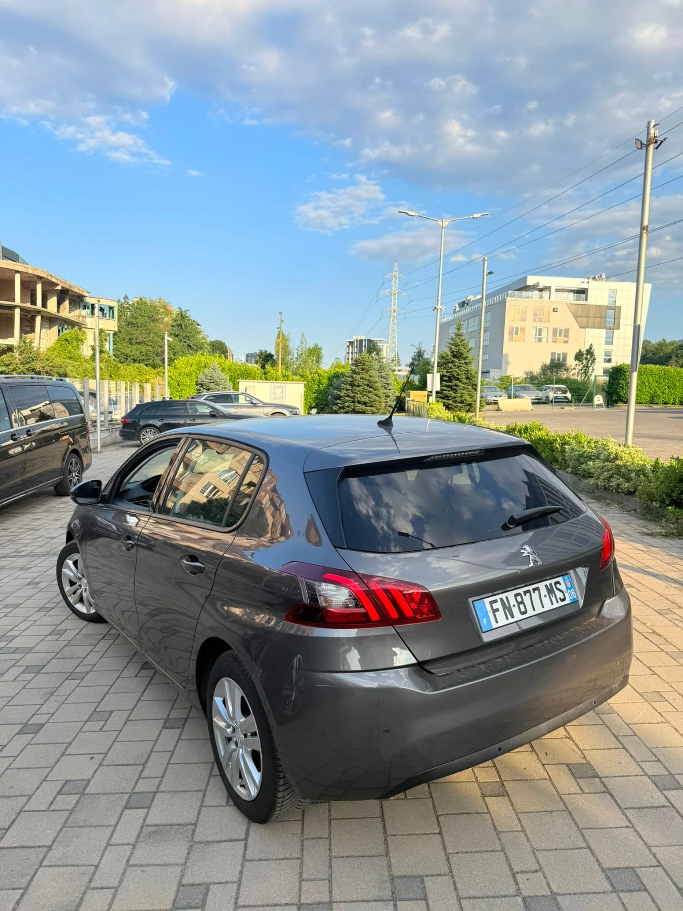 Peugeot 308 1.5 BlueHdi AUTOMAT, снимка 3 - Автомобили и джипове - 55593331
