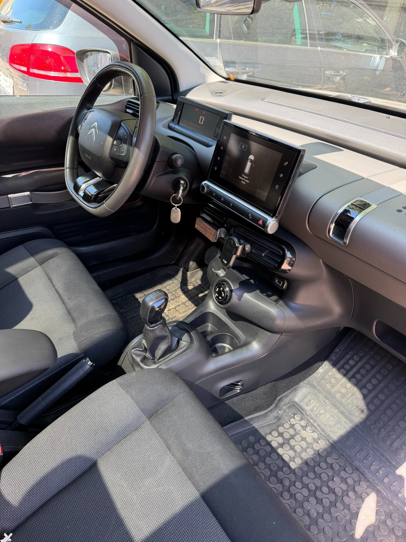 Citroen C4 Cactus, снимка 6 - Автомобили и джипове - 55729059