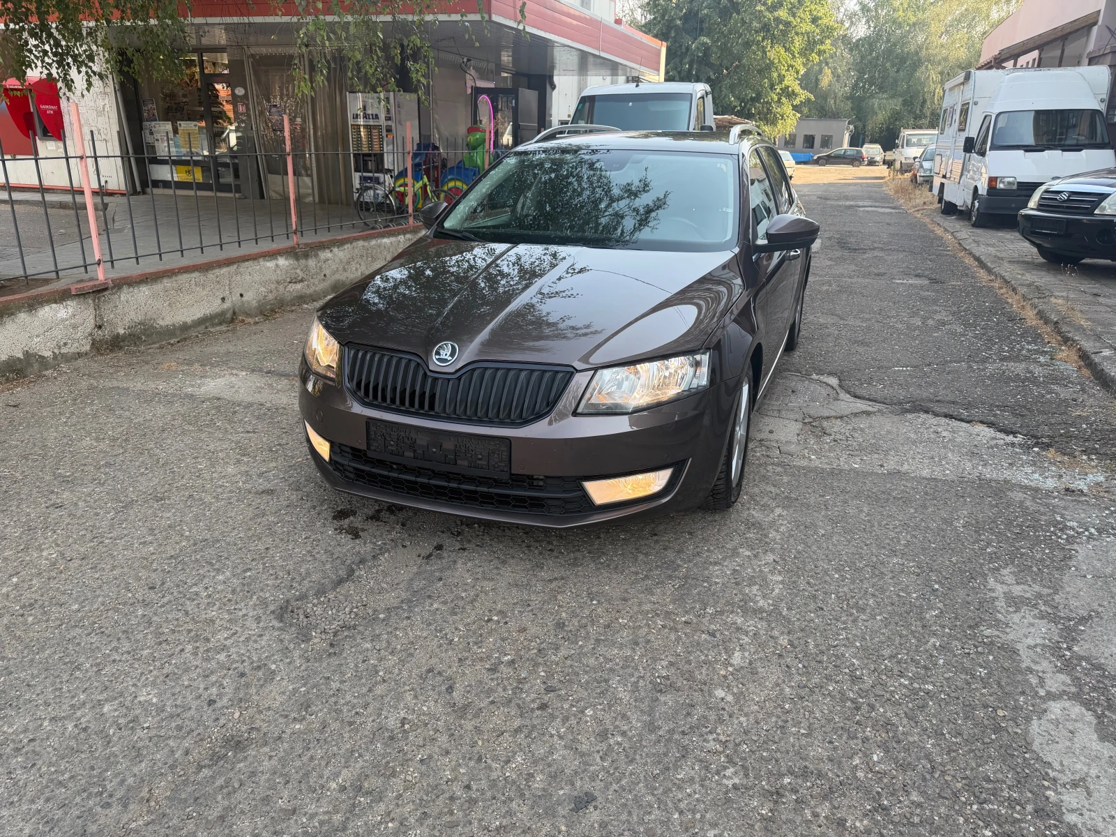 Skoda Octavia 2.0tdi 150 Canton, снимка 2 - Автомобили и джипове - 55776057