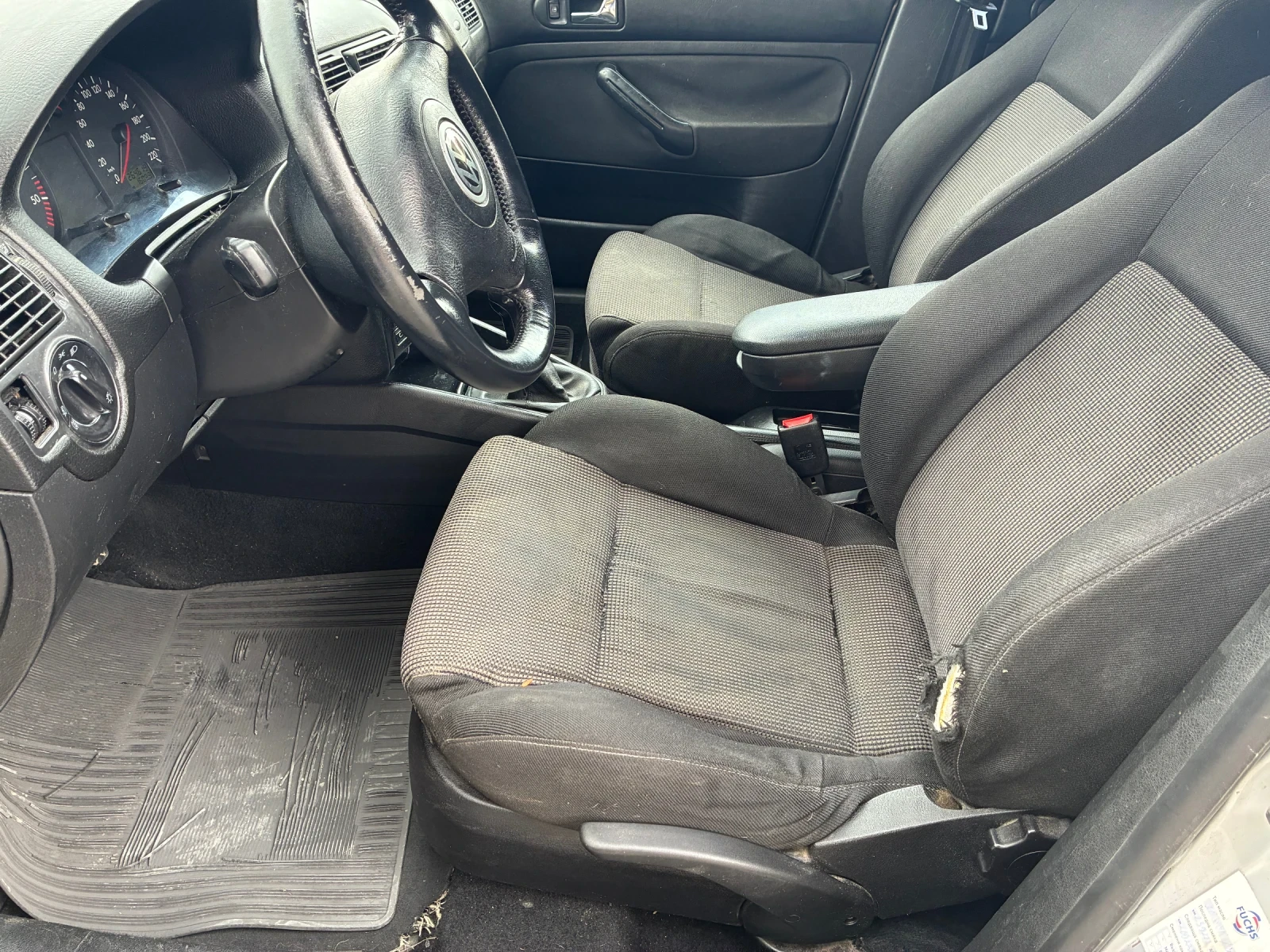 VW Golf 1.9TDI 110HP, снимка 12 - Автомобили и джипове - 56040262