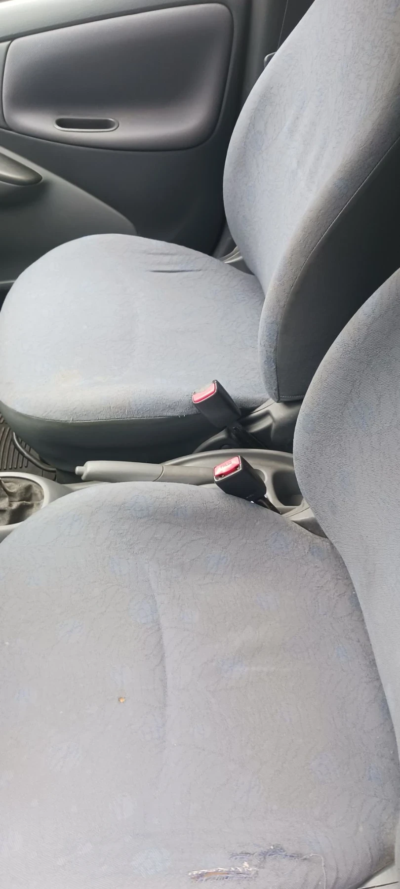Toyota Yaris 1.1, снимка 4 - Автомобили и джипове - 56281731