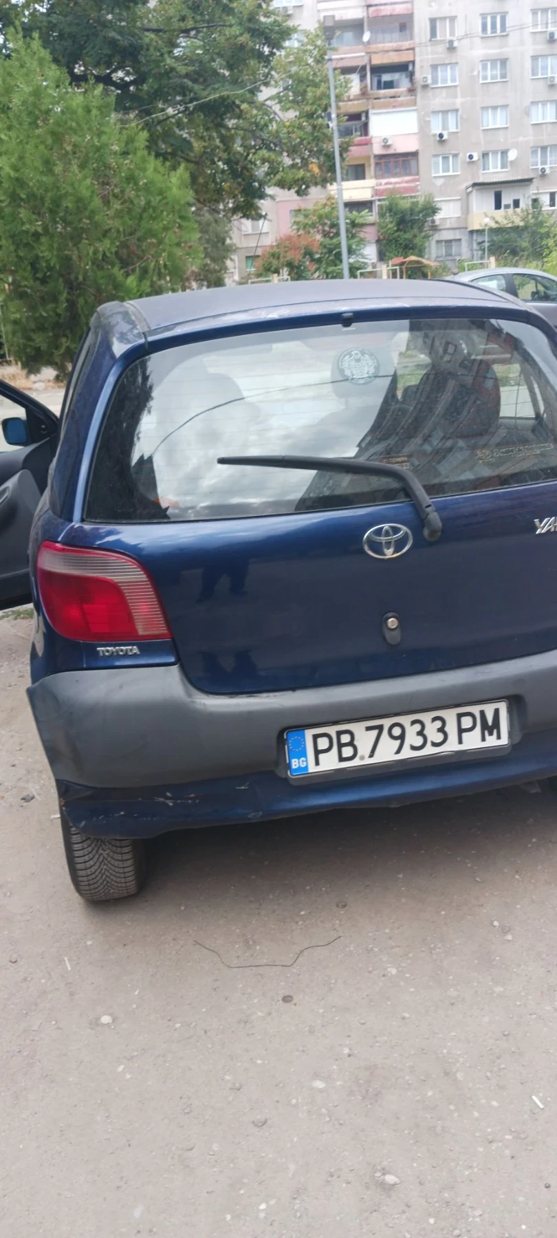 Toyota Yaris 1.1, снимка 2 - Автомобили и джипове - 56281731