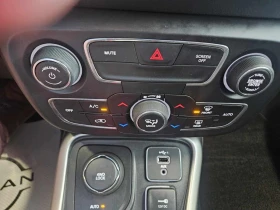 Jeep Compass Sport 4WD, снимка 16