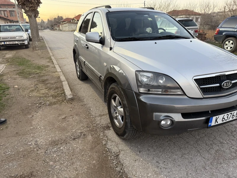 Kia Sorento 2.5D, снимка 2 - Автомобили и джипове - 48102868