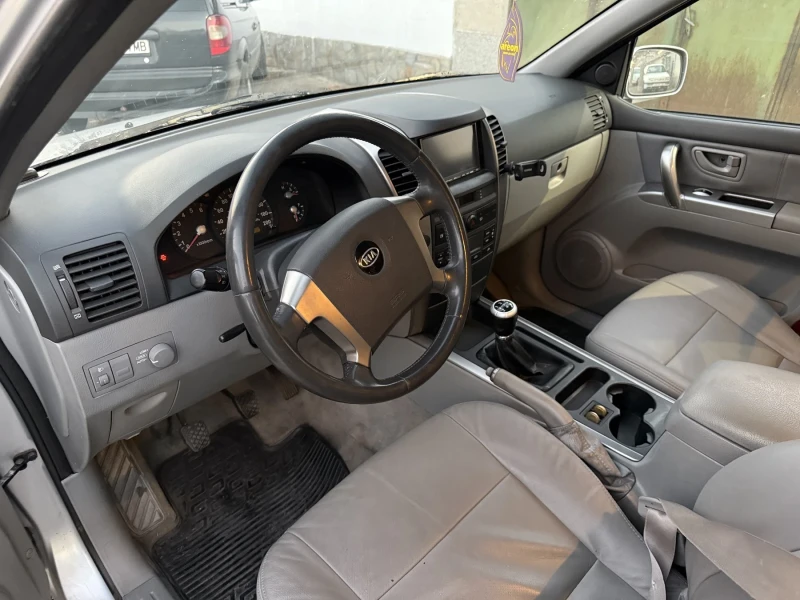 Kia Sorento 2.5D, снимка 10 - Автомобили и джипове - 48102868