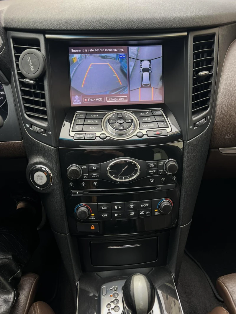 Infiniti QX70 S, снимка 13 - Автомобили и джипове - 49234939