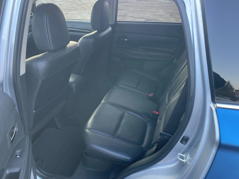Mitsubishi Outlander НОВ ВНОС  4x4, снимка 10 - Автомобили и джипове - 53074661