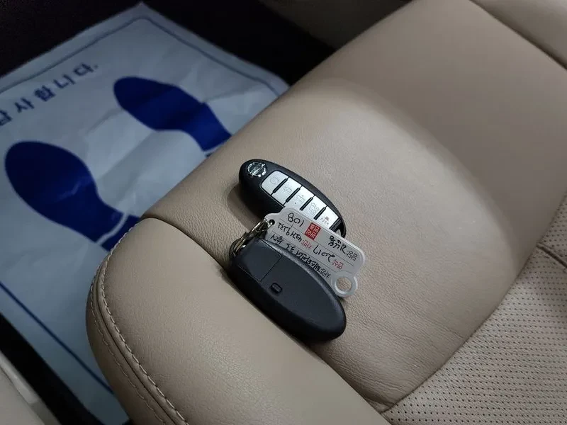 Nissan Pathfinder 3.5 4WD, снимка 15 - Автомобили и джипове - 56357464