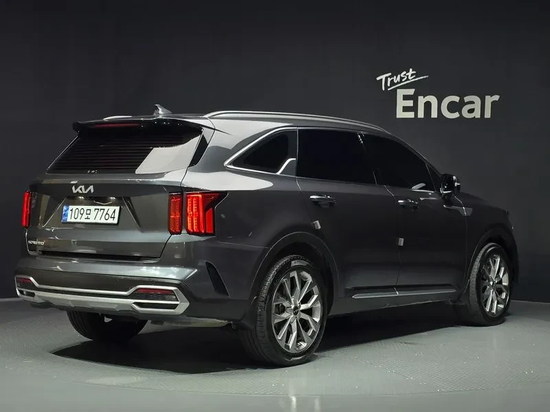 Kia Sorento 2.5T 2WD, снимка 2 - Автомобили и джипове - 56730353