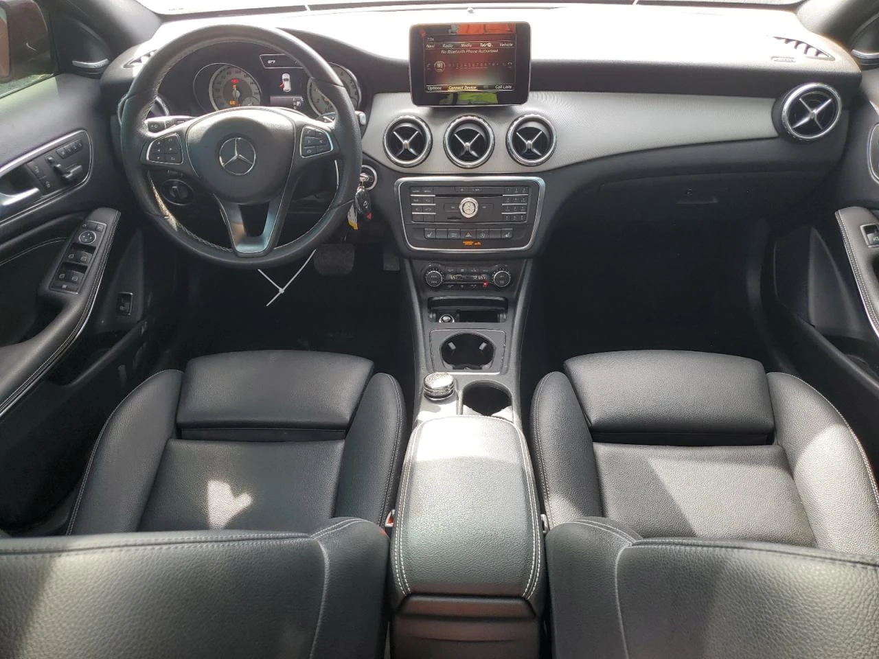 Mercedes-Benz GLA 250  - изображение 9