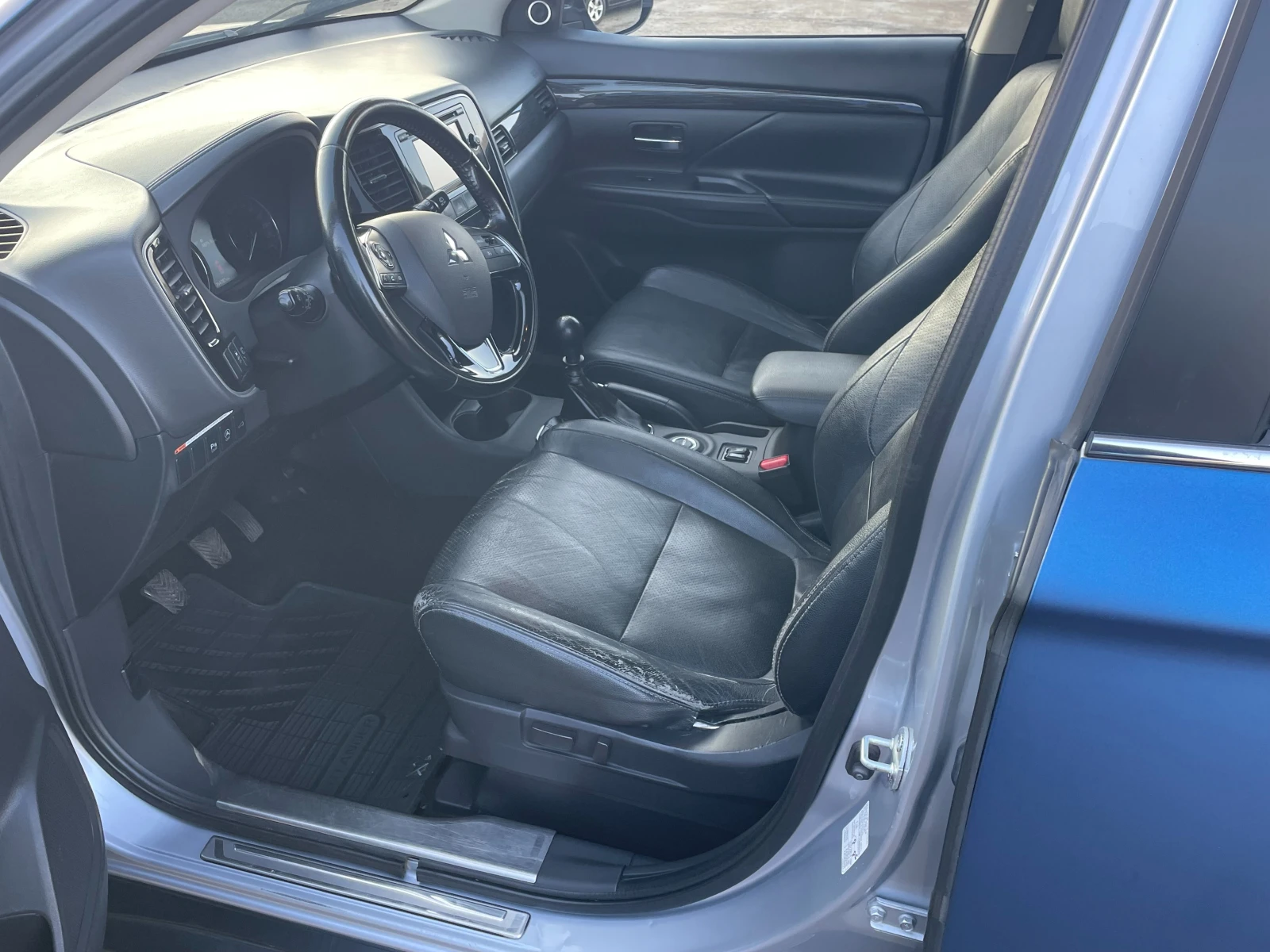 Mitsubishi Outlander НОВ ВНОС  4x4 - изображение 9