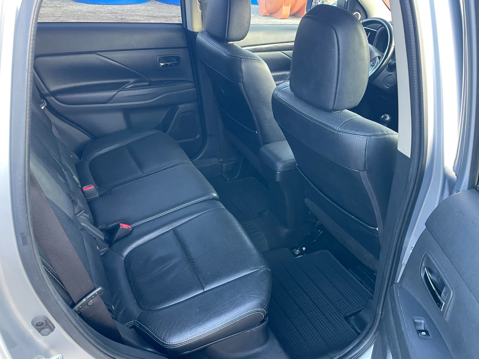 Mitsubishi Outlander ��� ����  4x4 | Mobile.bg � ����������� 13