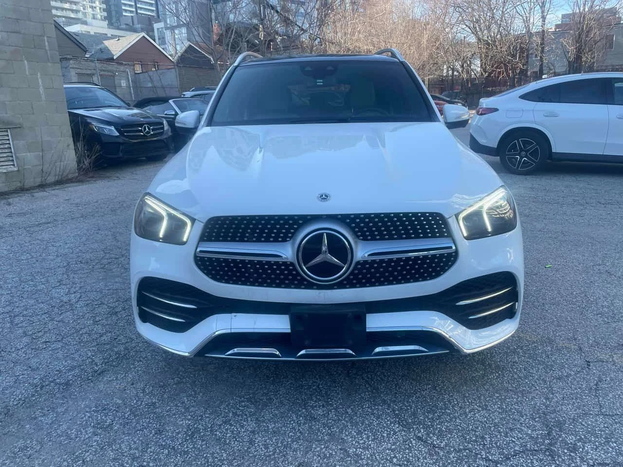 Mercedes-Benz GLE 450 | AMG-LINE| 360| PANO| BURMESTER| ПОДГРЕВИ| CARFAX, снимка 3 - Автомобили и джипове - 54011412